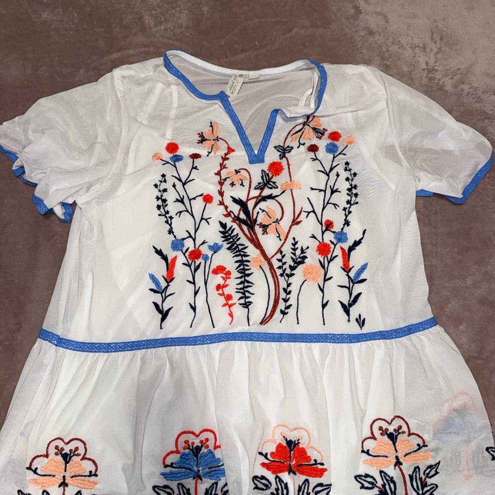 Women’s medium top floral